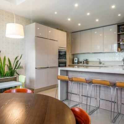 Choisir une Armoire de Cuisine : 10 Astuces Incontournables